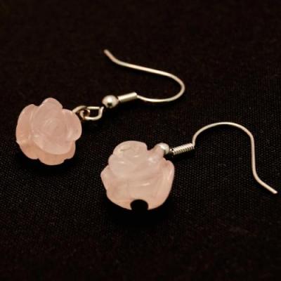 【ローズクォーツ】薔薇パワーストーンピアス